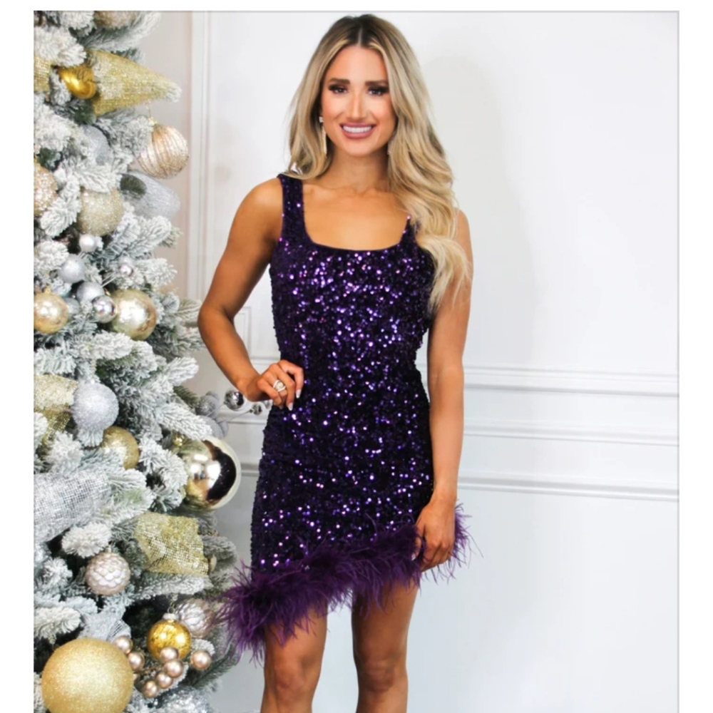 NWT Eggplant Purple Sequined asymmetrical dress with feather trim Size L